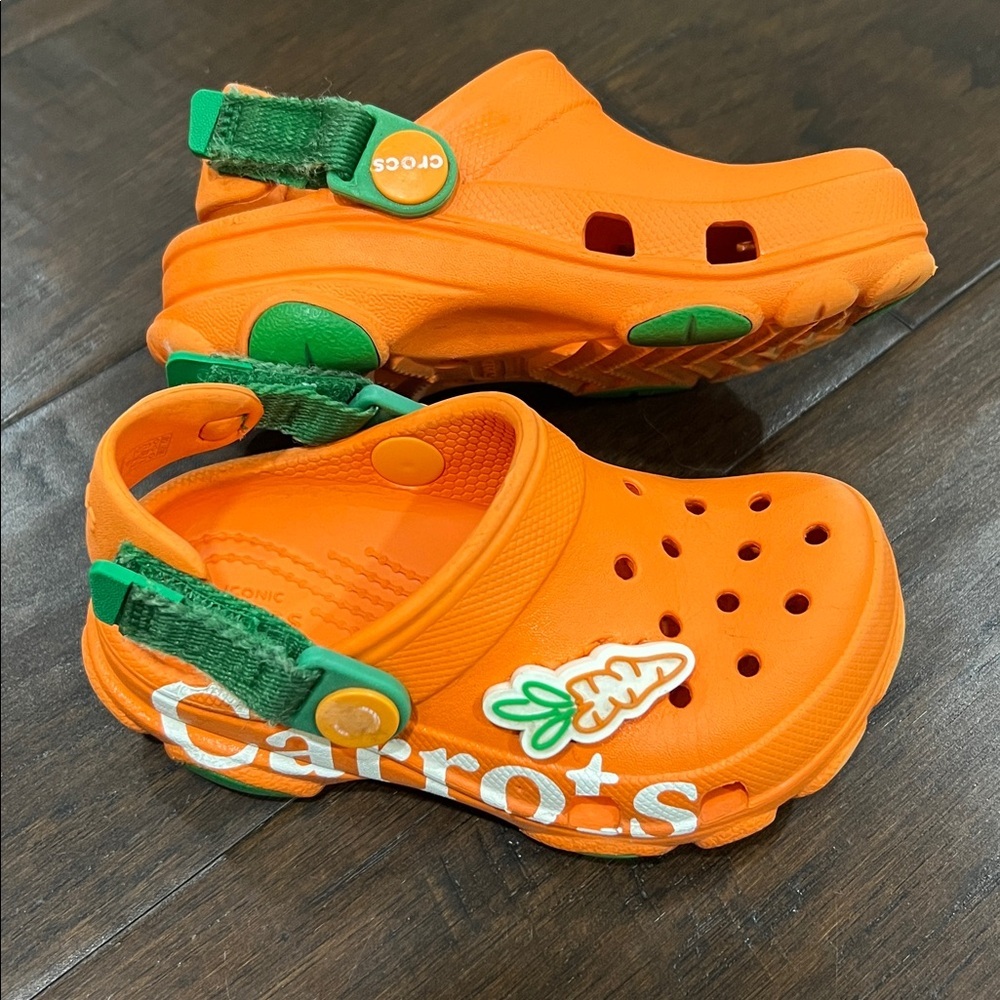 CROCS Carrots kids size 9 - Picture 2 of 11